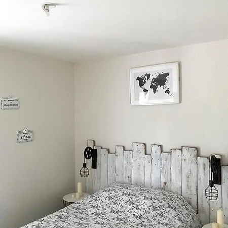 Pansiyon Chez L Habitant Acces Cuisine Et Petit Balcon Anglet